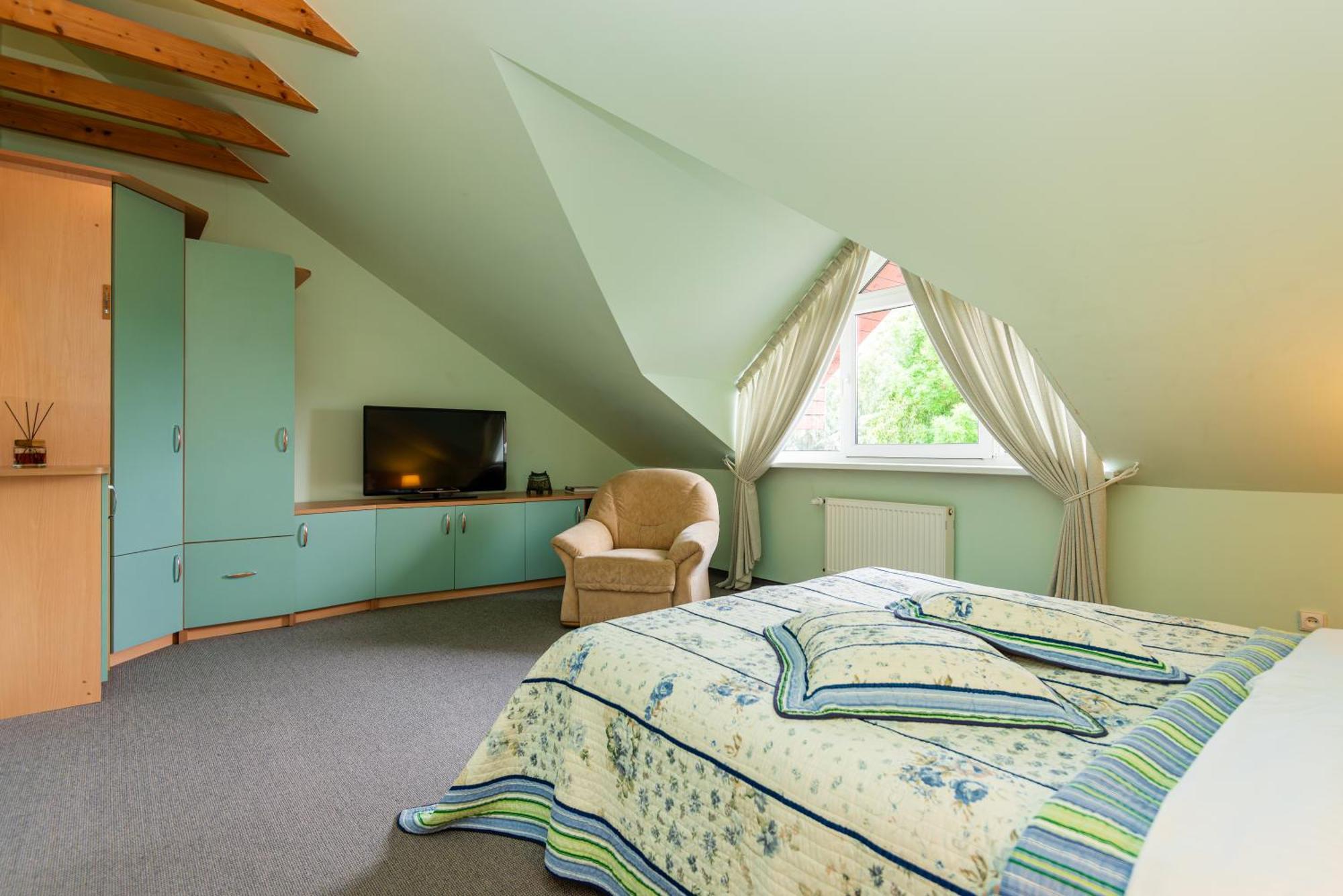 Family Inn Cottage With Terrace Palanga Buitenkant foto