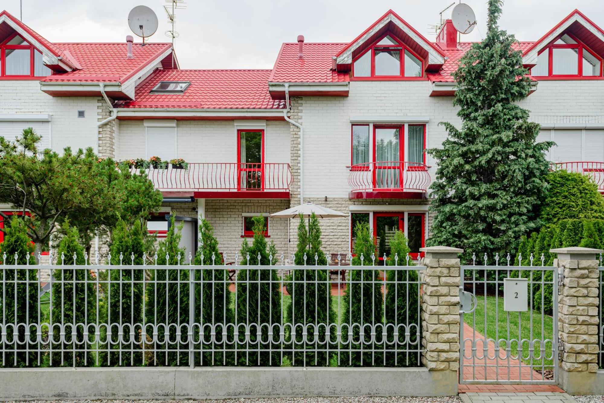 Family Inn Cottage With Terrace Palanga Buitenkant foto